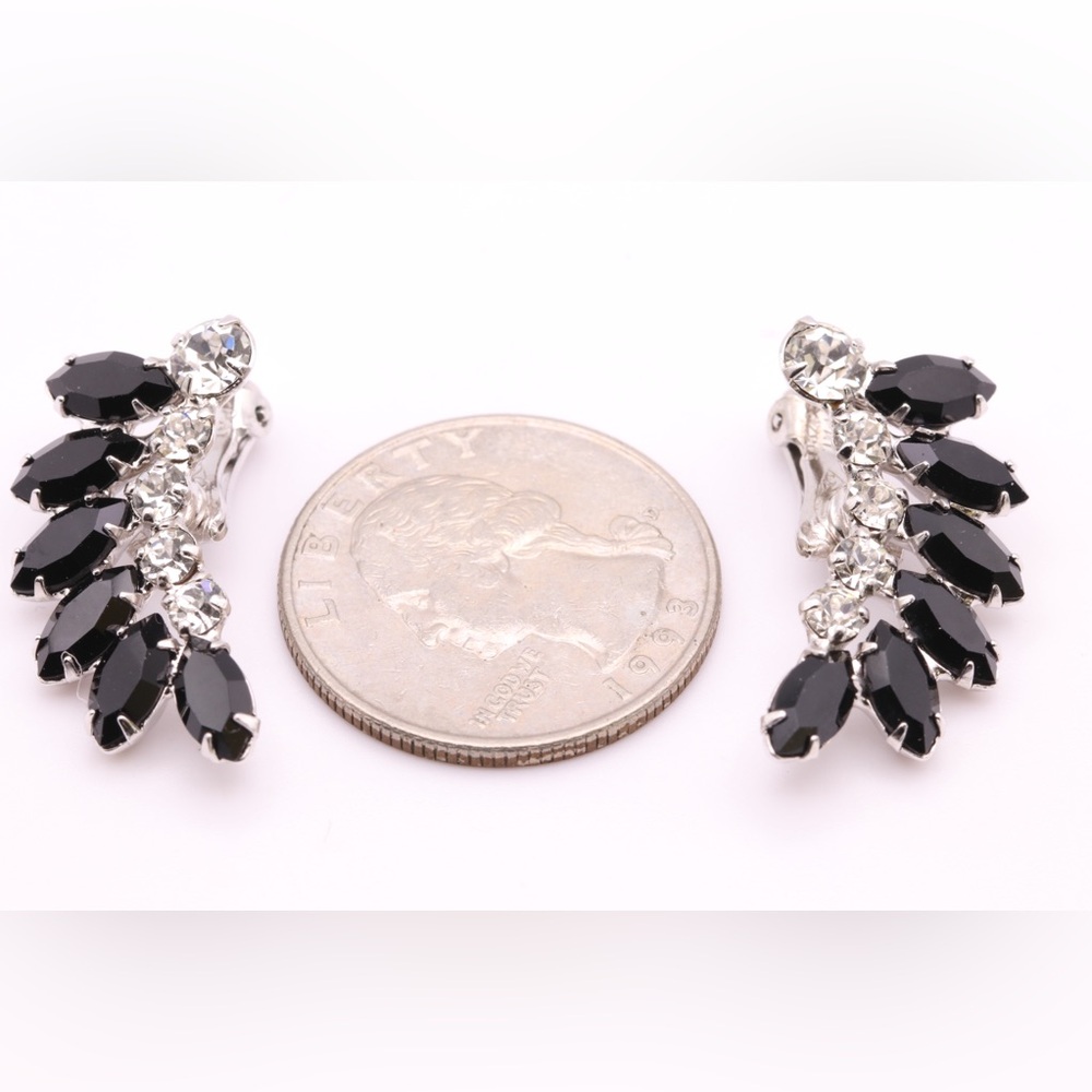 Vintage B David Black Rhinestone Clip Earrings Old Hollywood Glam - Picture 9 of 10
